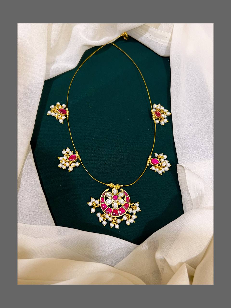 Small Ruby Chand Bail Necklace in Kundan - KN00218