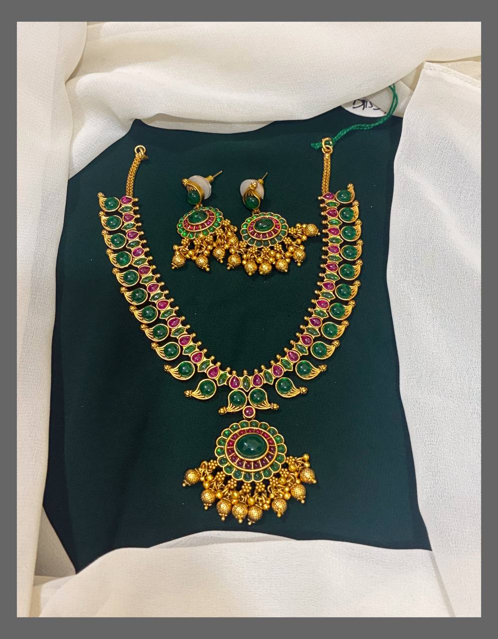 Emerald and Ruby Necklace In Nakshi - NN00378