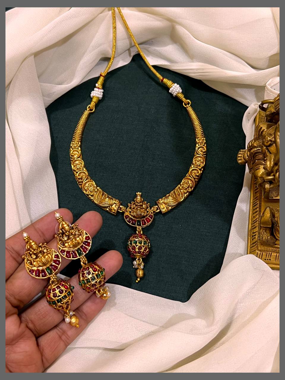 Antic Kante Flower Necklace with Lakshmi pendant in Nakshi - NN00759