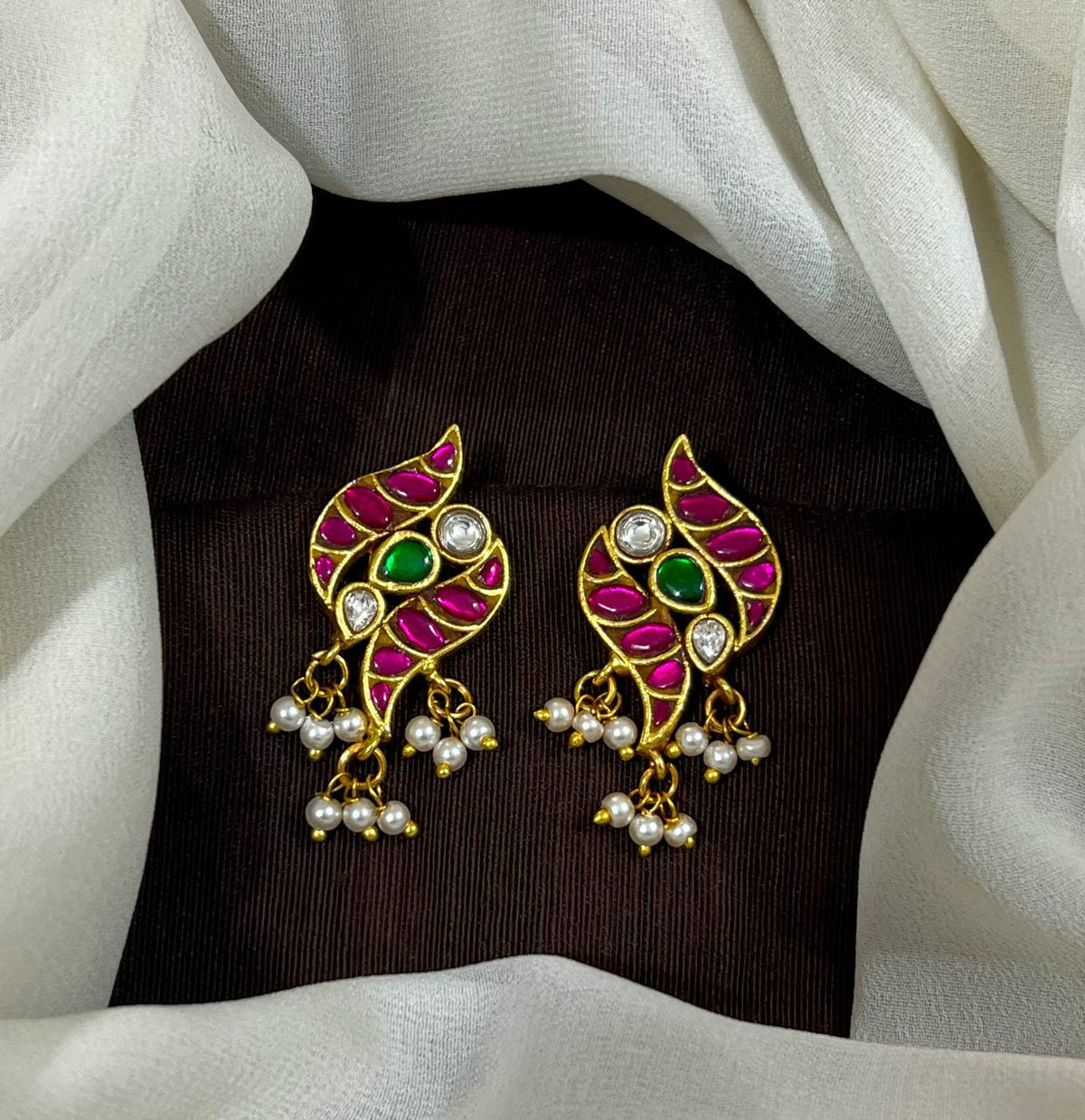 Swan Pattern Big Bugadi in Jadau Stone - BU0038