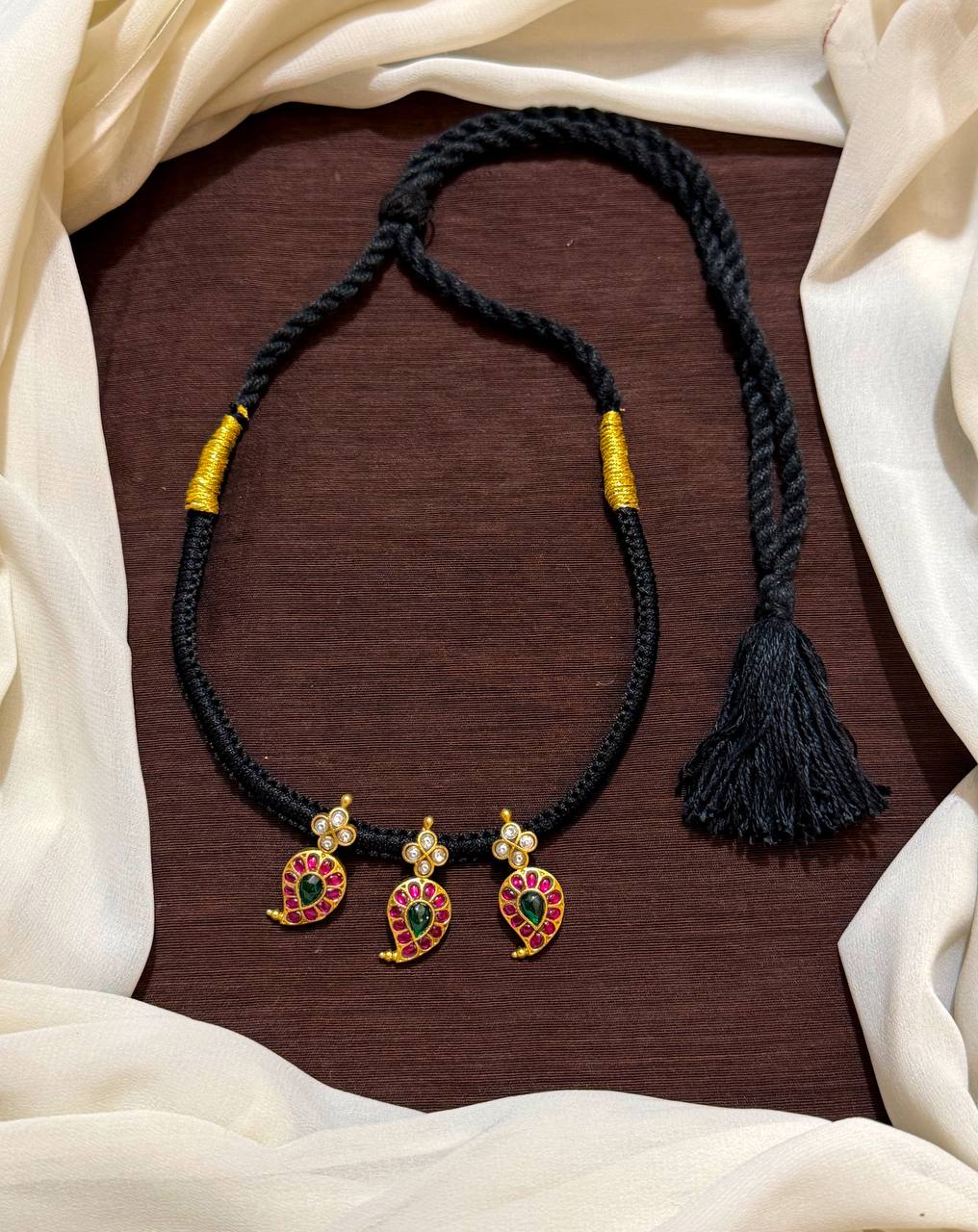 Cute 3 Jadau Mango Pendant Dori - BD007