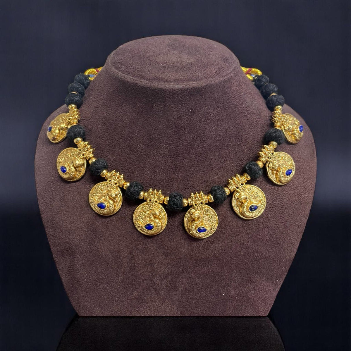 Black Dori With Peacock Kaasu - BD0033