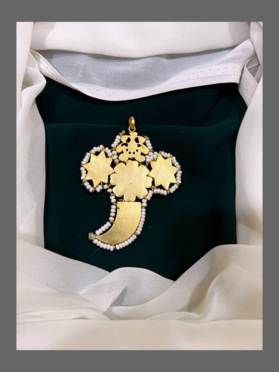 Multi Color Pendent in Kundan - KP00111