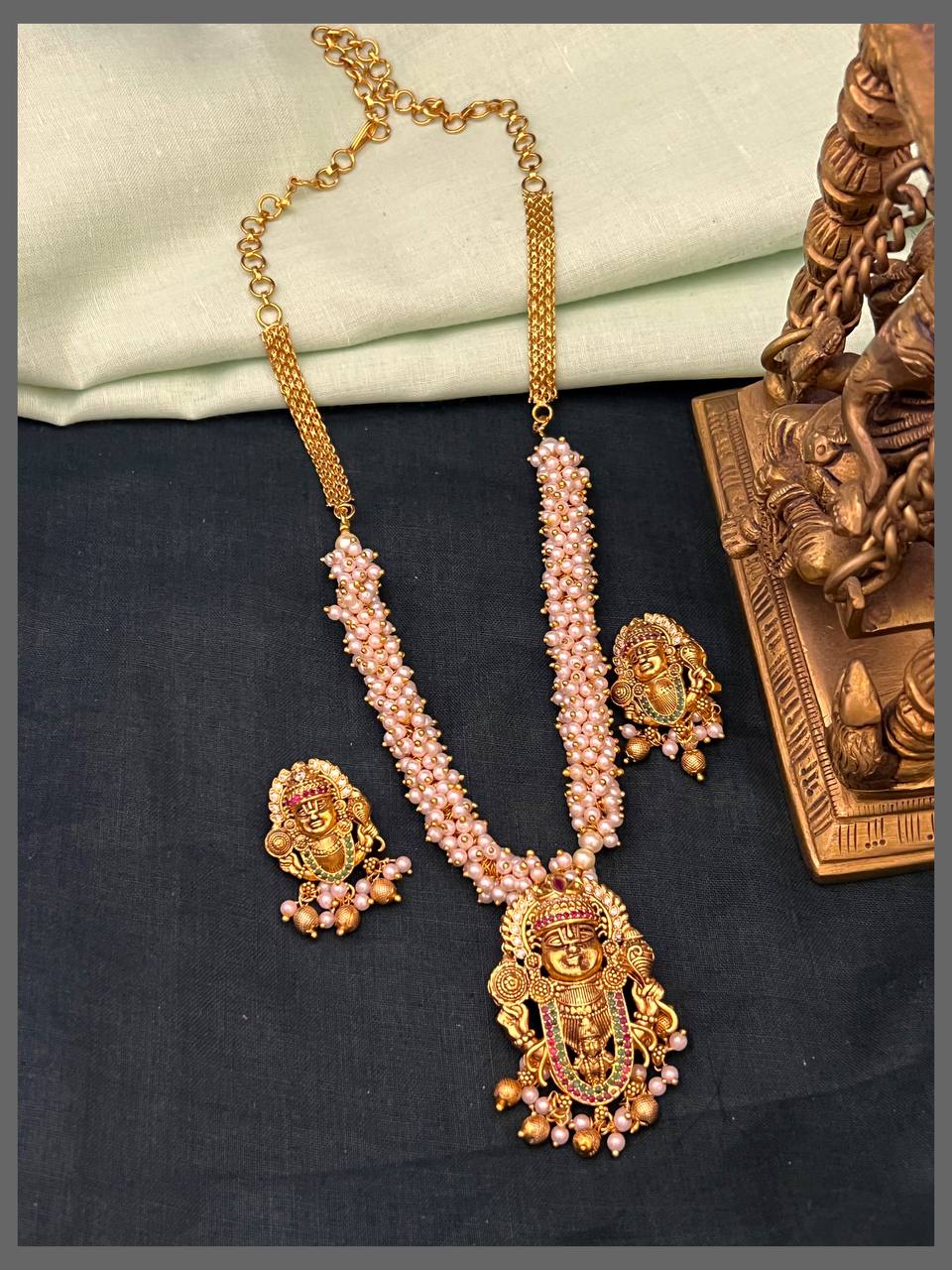 White Pearl Necklace with Lord Govind Pendant in Nakshi - PB00531