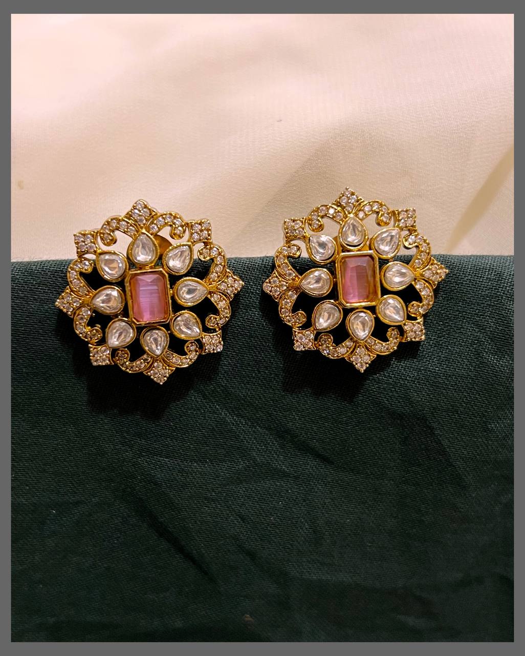 White Stone Flower Stud In Victorian - VE00189