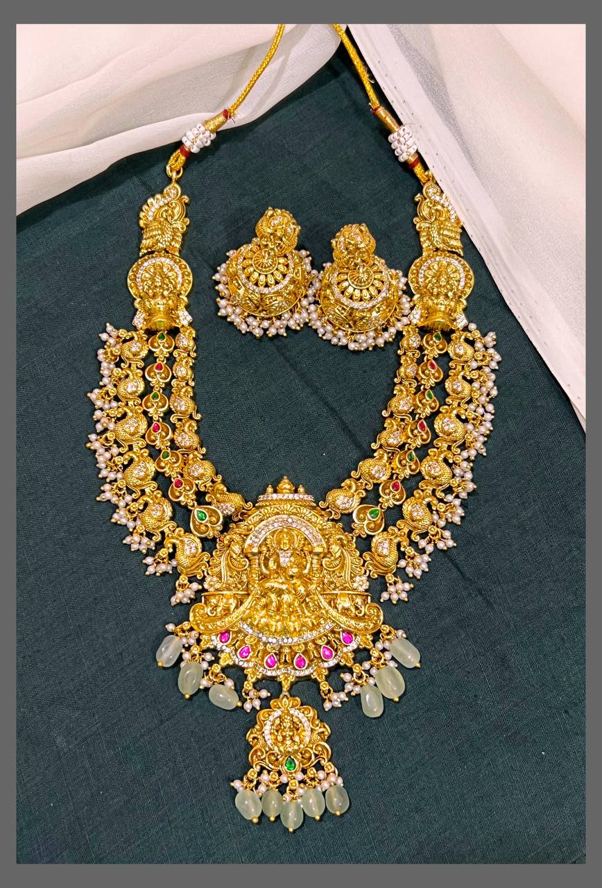 Trible Layer Lakshmi Necklace In Nakshi - NN00599