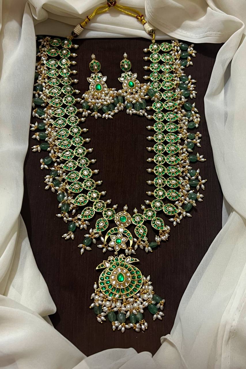 Emerald Ambani Pota Stone Set with Pearls and Beads - KH0046