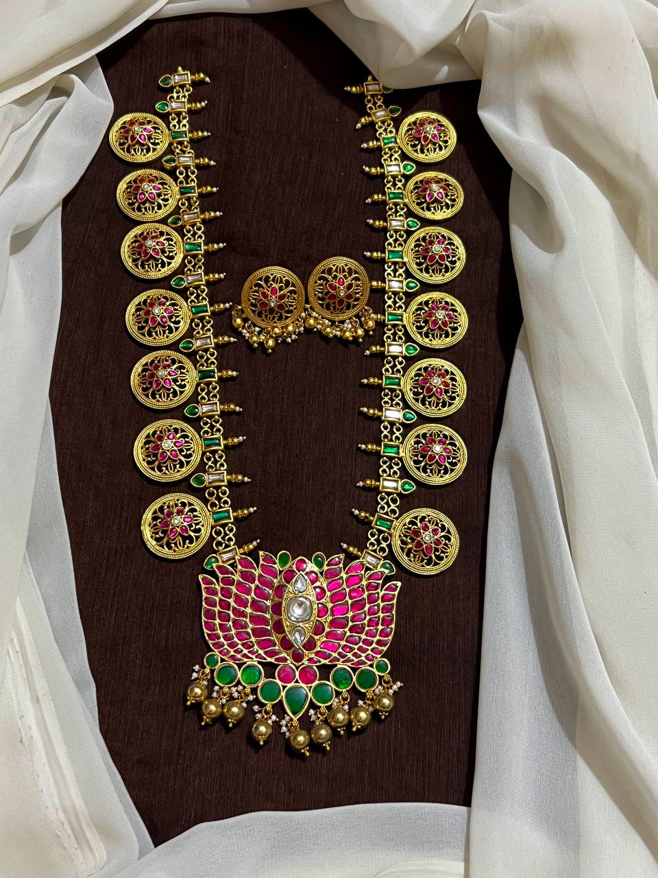 Jadau Lotus Pendant With Jadau Flower Chain - KH00440