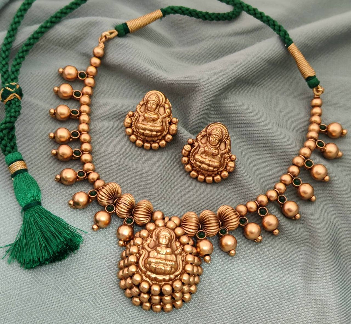 Lakshmi In Emerald Nakshi Necklace - NN0053