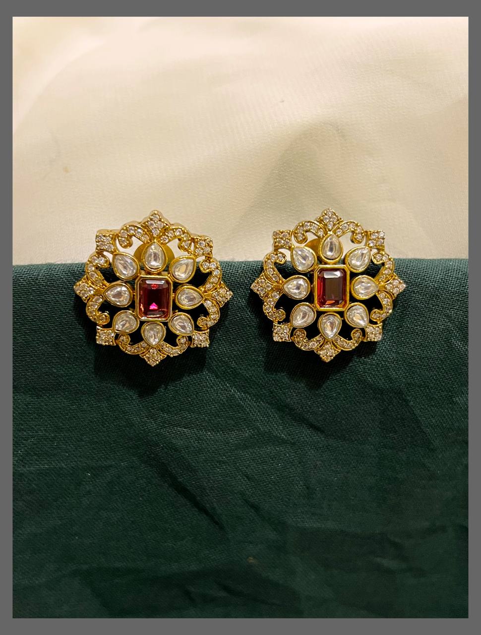 White Stone Flower Stud In Victorian - VE00189