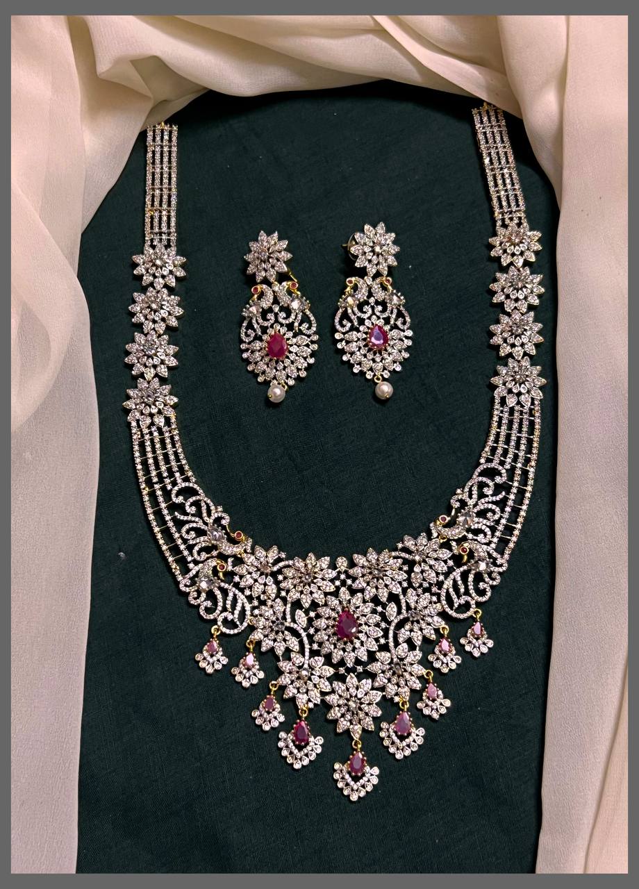 Beautiful Flower Side Pendant with Hug Flower Haram - DH0041