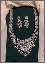 Beautiful Flower Side Pendant with Hug Flower Haram - DH0041