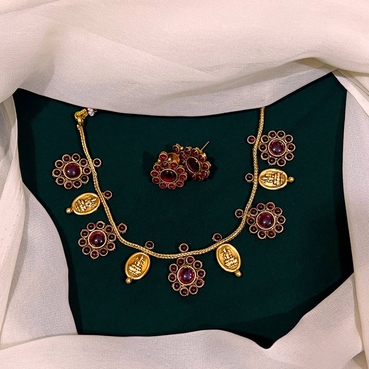 Flower And Lakshmi Pendent Necklace In Nakshi - NN00478