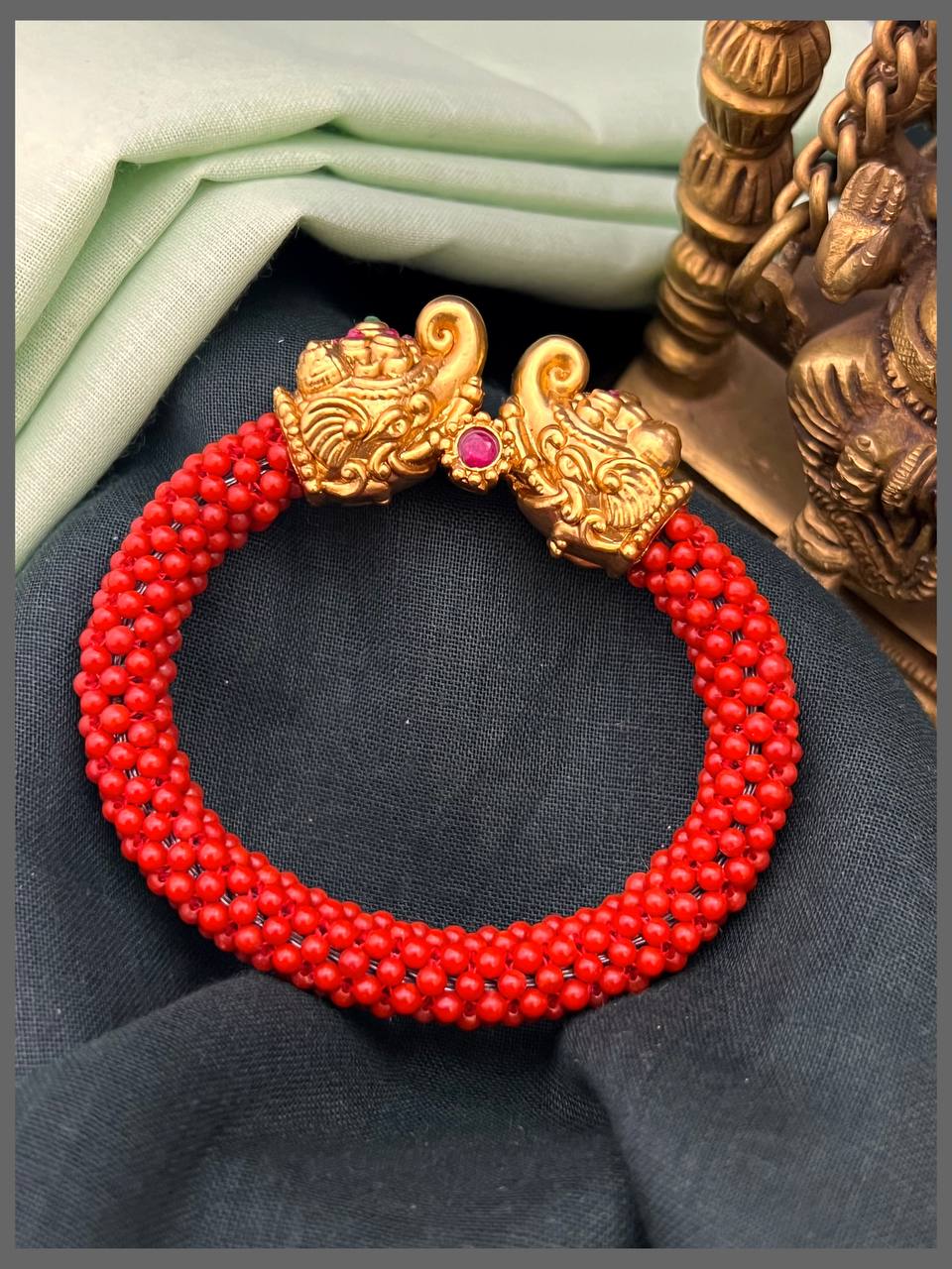 Beautiful Pearl kada in kundan - BG00296