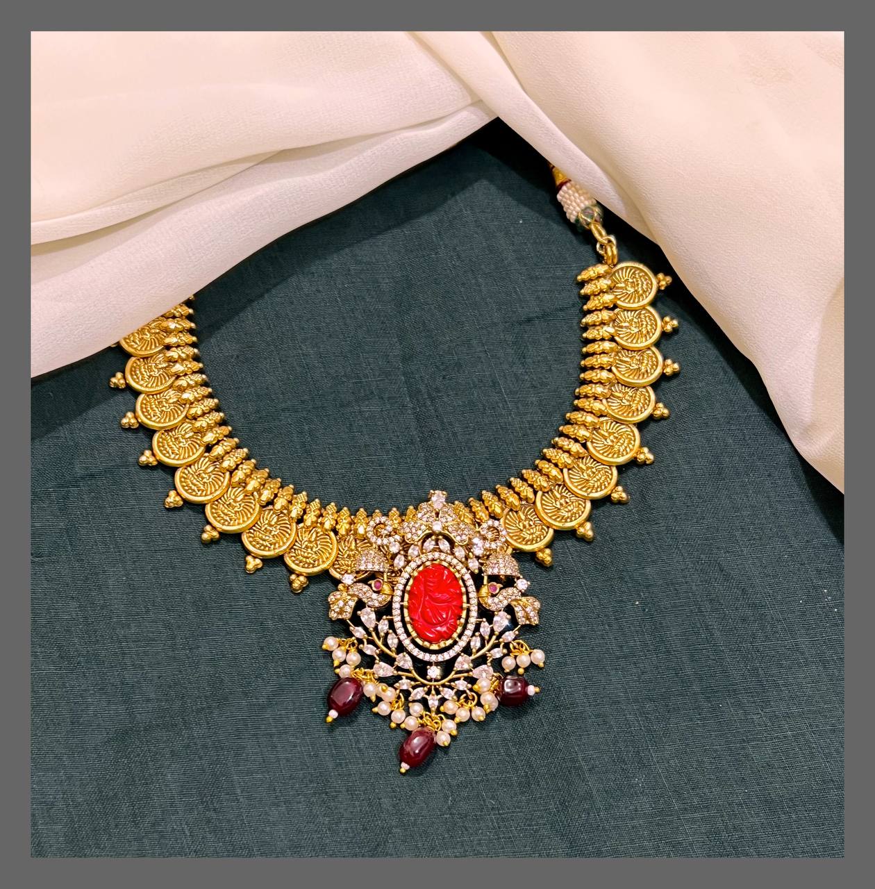 Kashu Necklace with Beautiful Pendant in Nakshi - NN00590