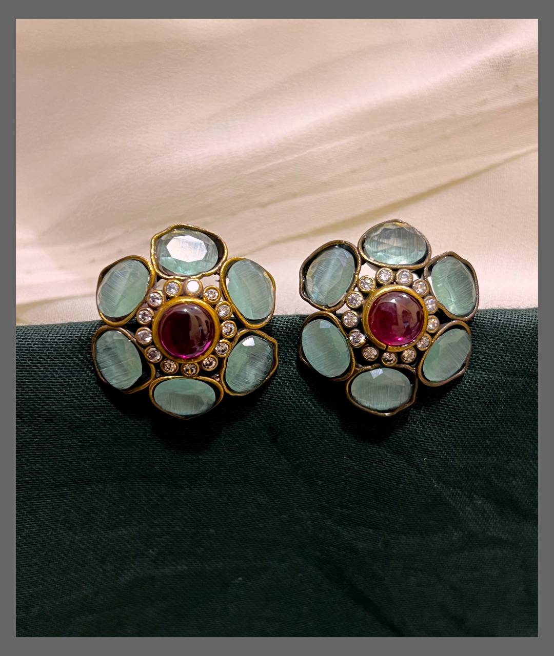 Turquoise blue Stud Earring in Victorian - VE00174
