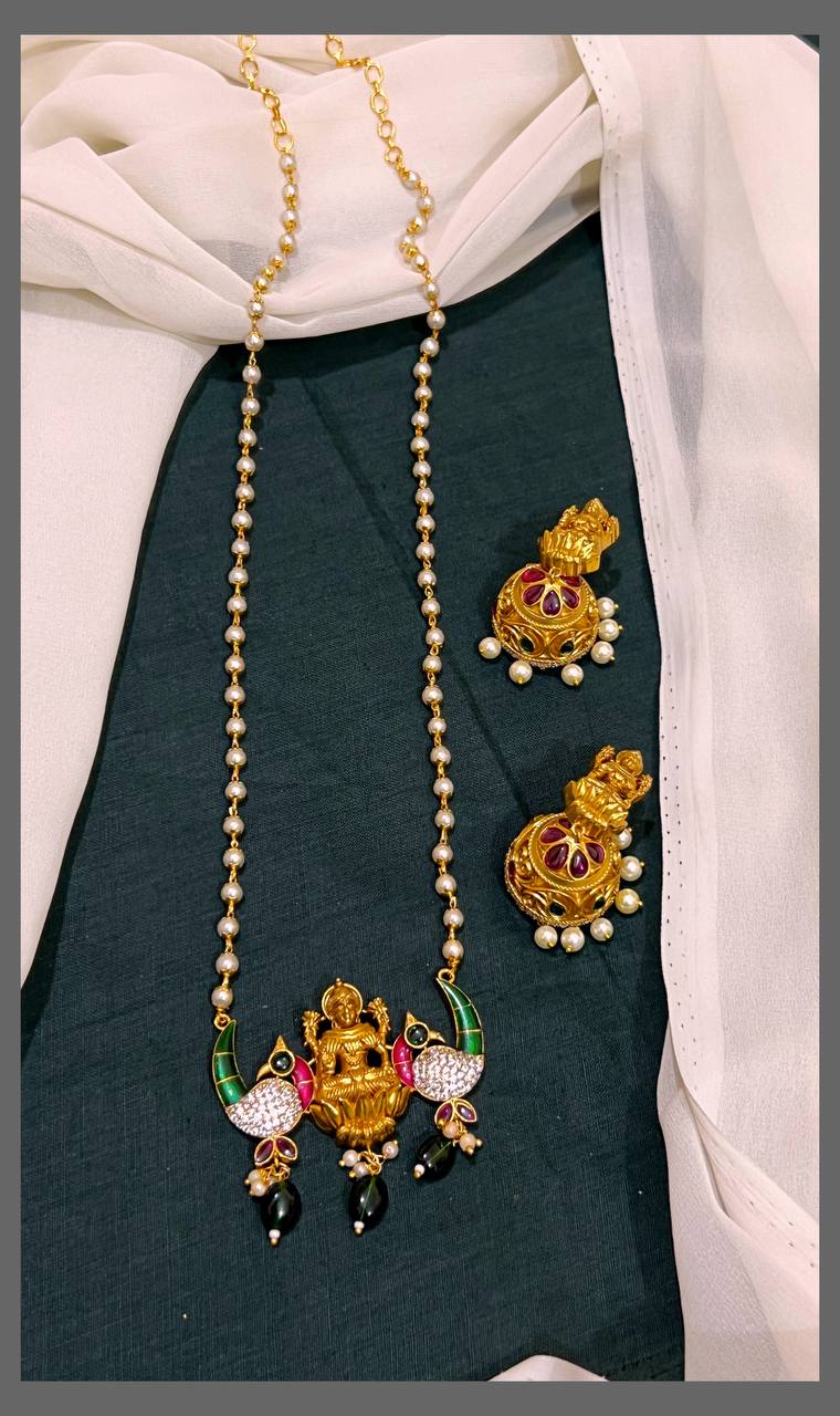 White Pearl With Peacock and Lakshmi Pendant - PB00368