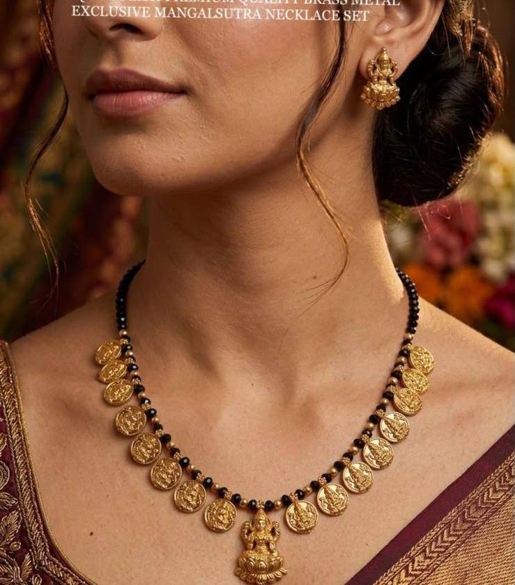 Black Bead With Kaasu Pendant And Lakshmi Pendant - BD00132