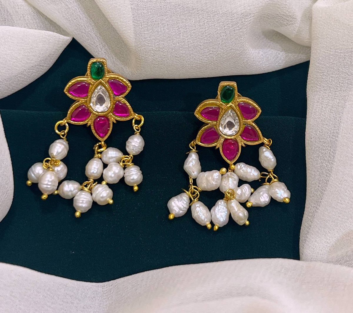 Rice pearl Flower Kundan Earring - KE00175