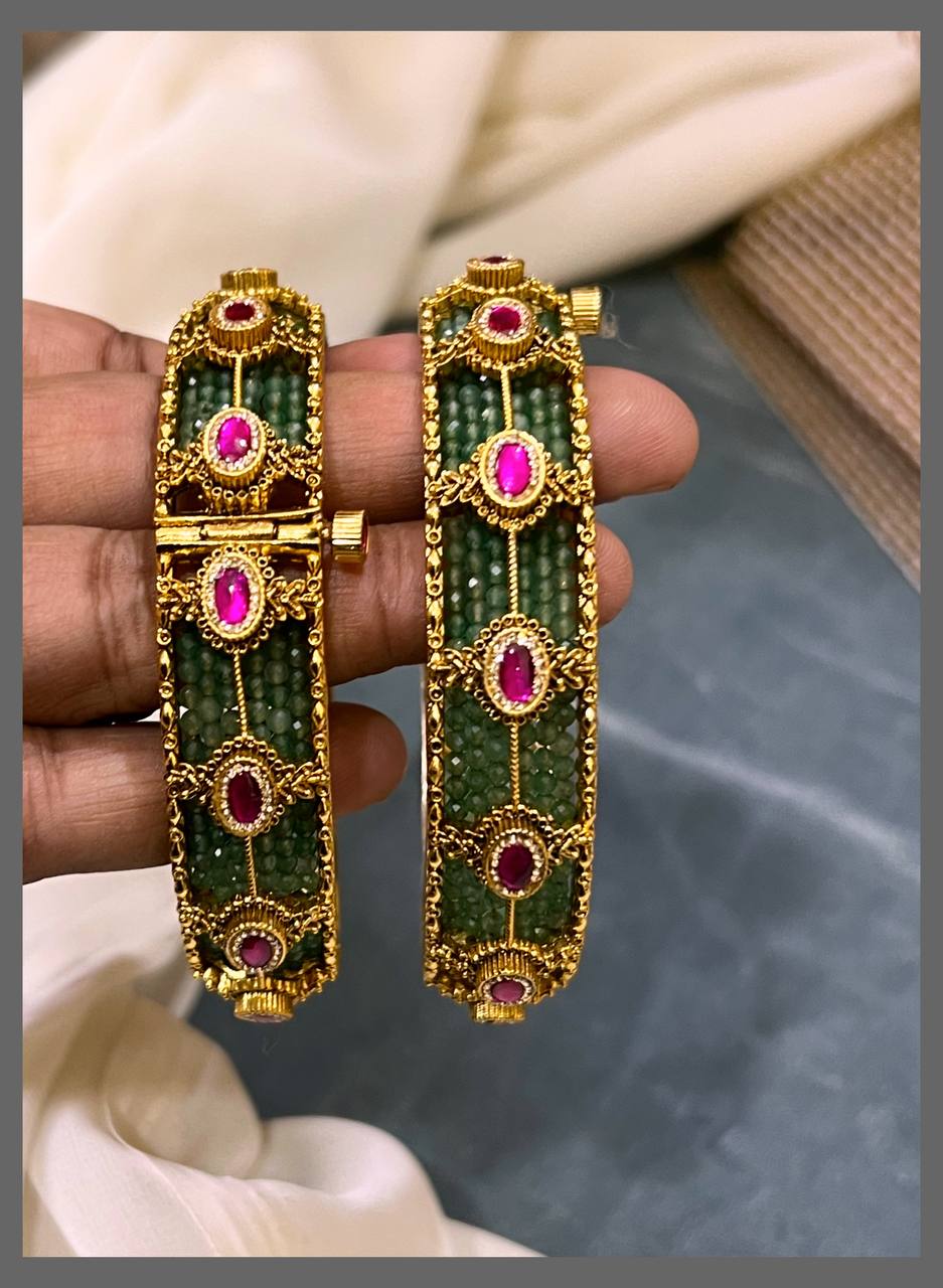 Emerald Jadau Screw Open Bangles - BG00121