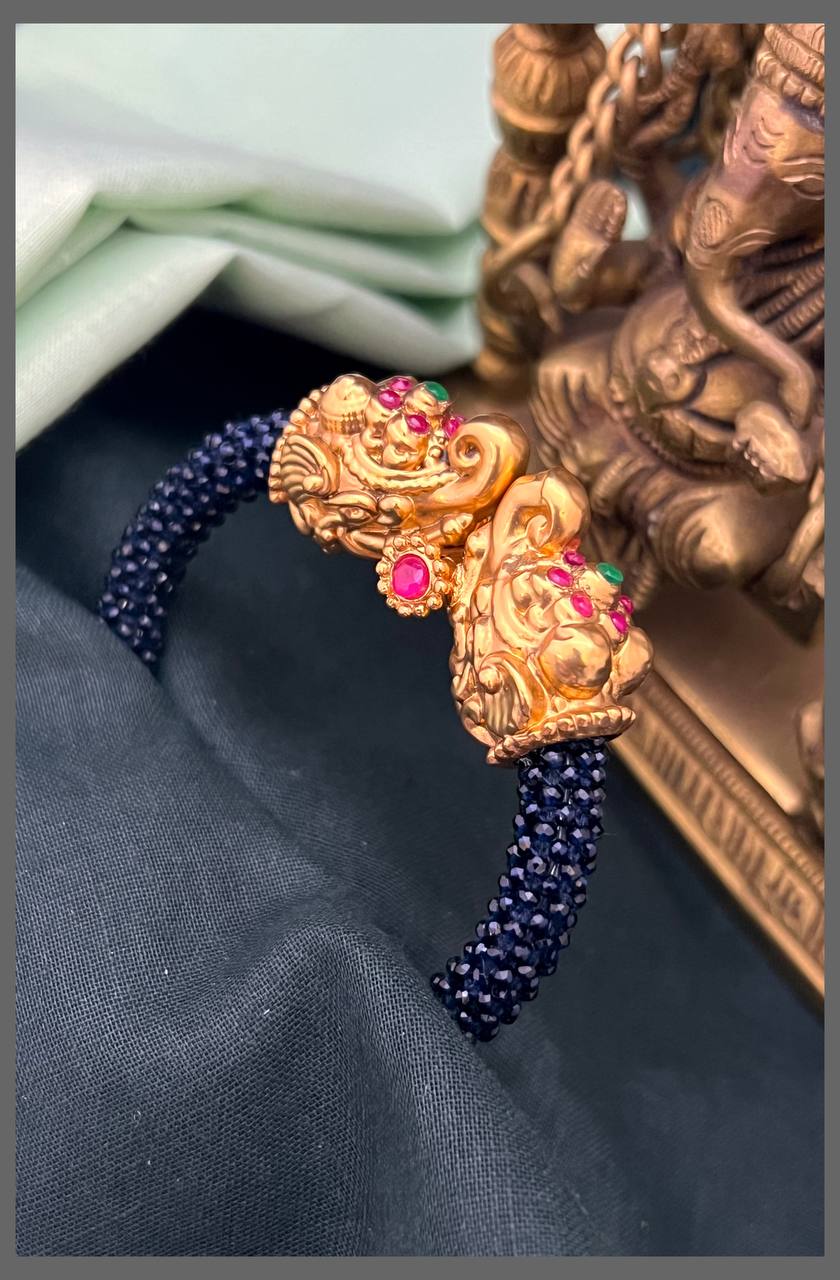 Beautiful Pearl kada in kundan - BG00296