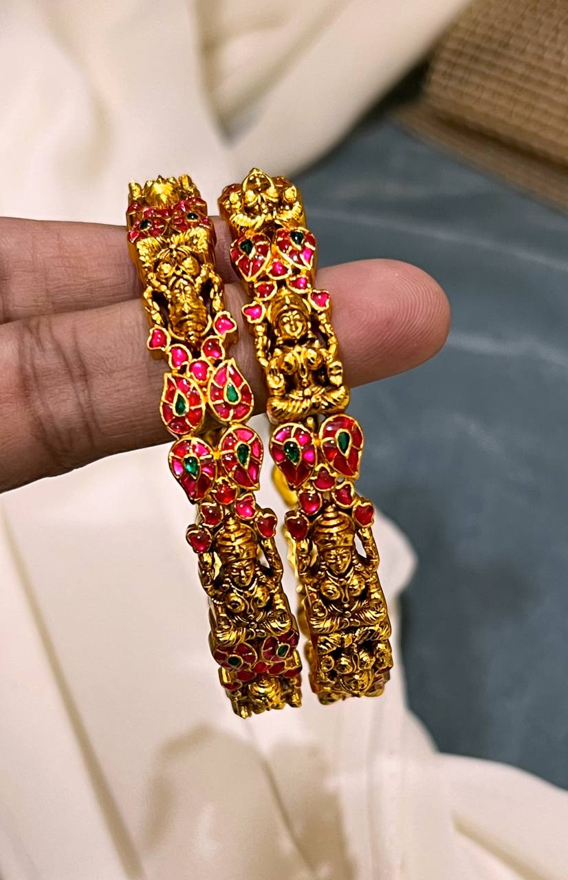 Jadau Gheru Polish Lakshmi Bangles - BG00167
