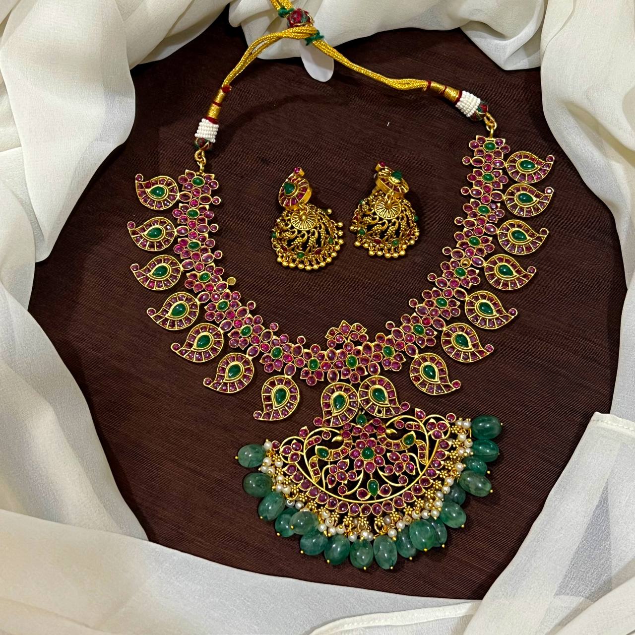 Kempu Mango necklace With Emerald Big Beads - NN00955