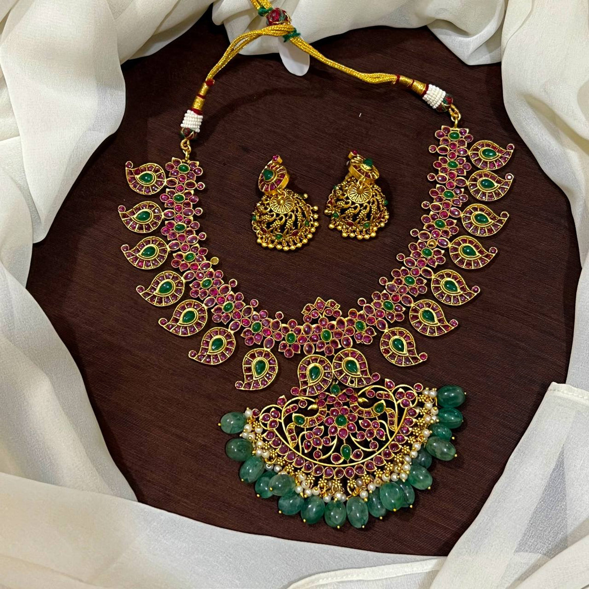 Kempu Mango necklace With Emerald Big Beads - NN00955