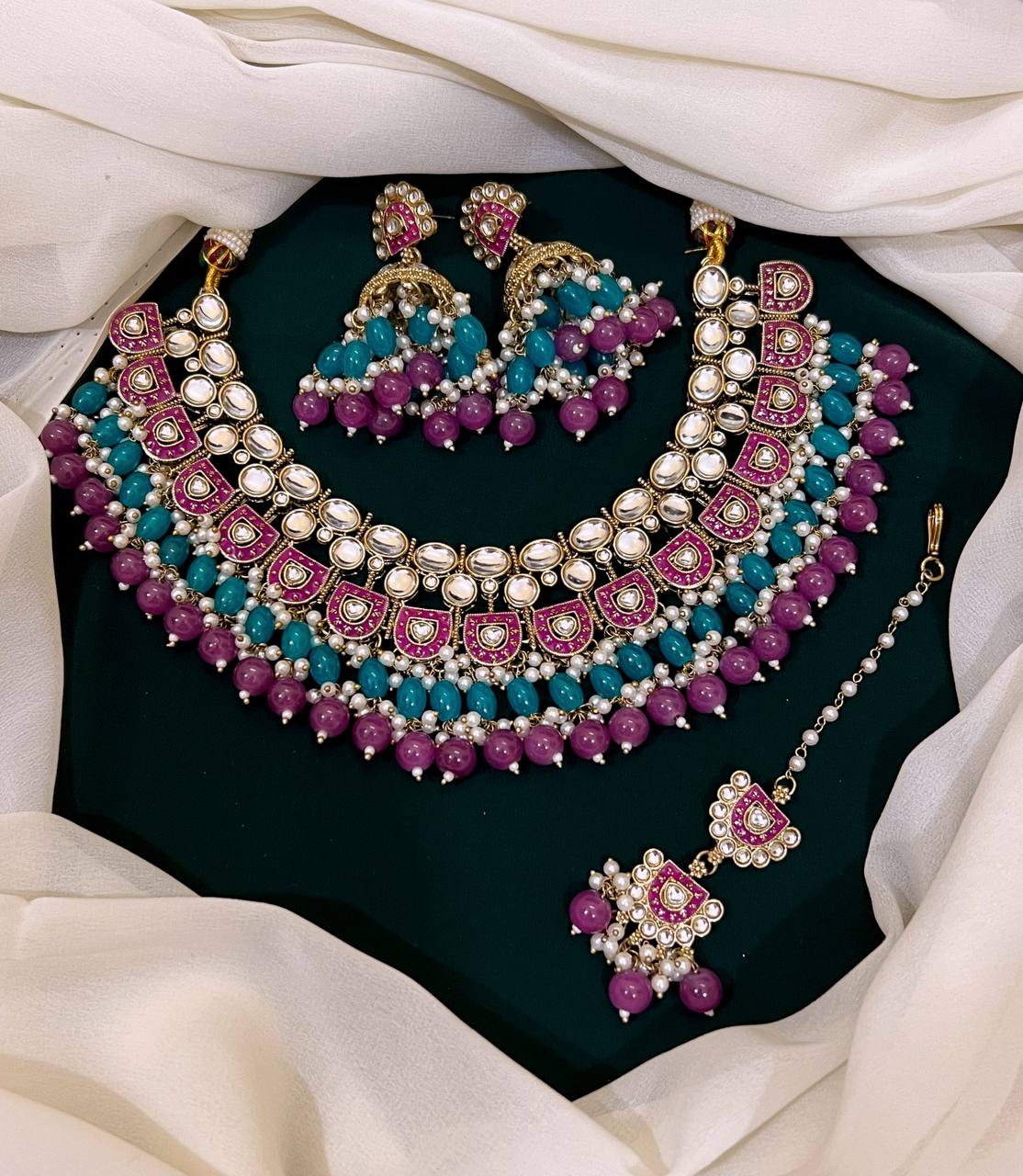 Kundan Choker for party wear with Mang tika - KN00116