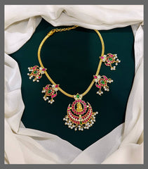 Vintage Jadau Lakshmi Set - KN00371
