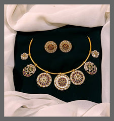 Choker With Small Stone Pendant In Nakshi - NN00264