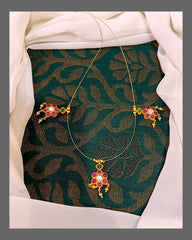 Beautiful Ruby Flower Invisible Chain In Kundan - KN00433