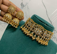 Jadau Choker In Kundan - KN00439