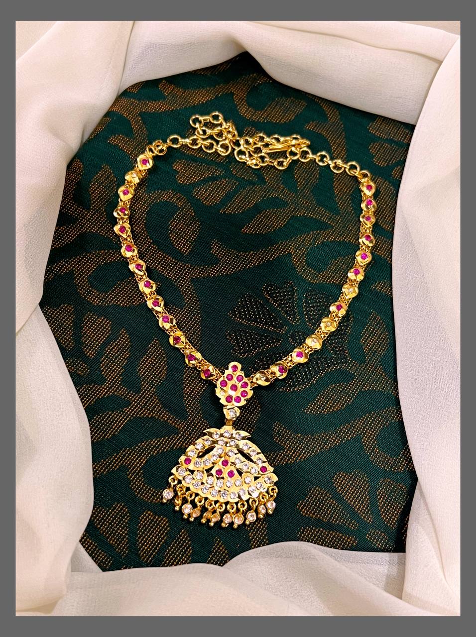 Vintage Collection Red stone Heart Necklace In Nakshi - NN00335