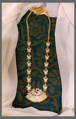 Beautiful Swan Haram In Nakshi - NH00232