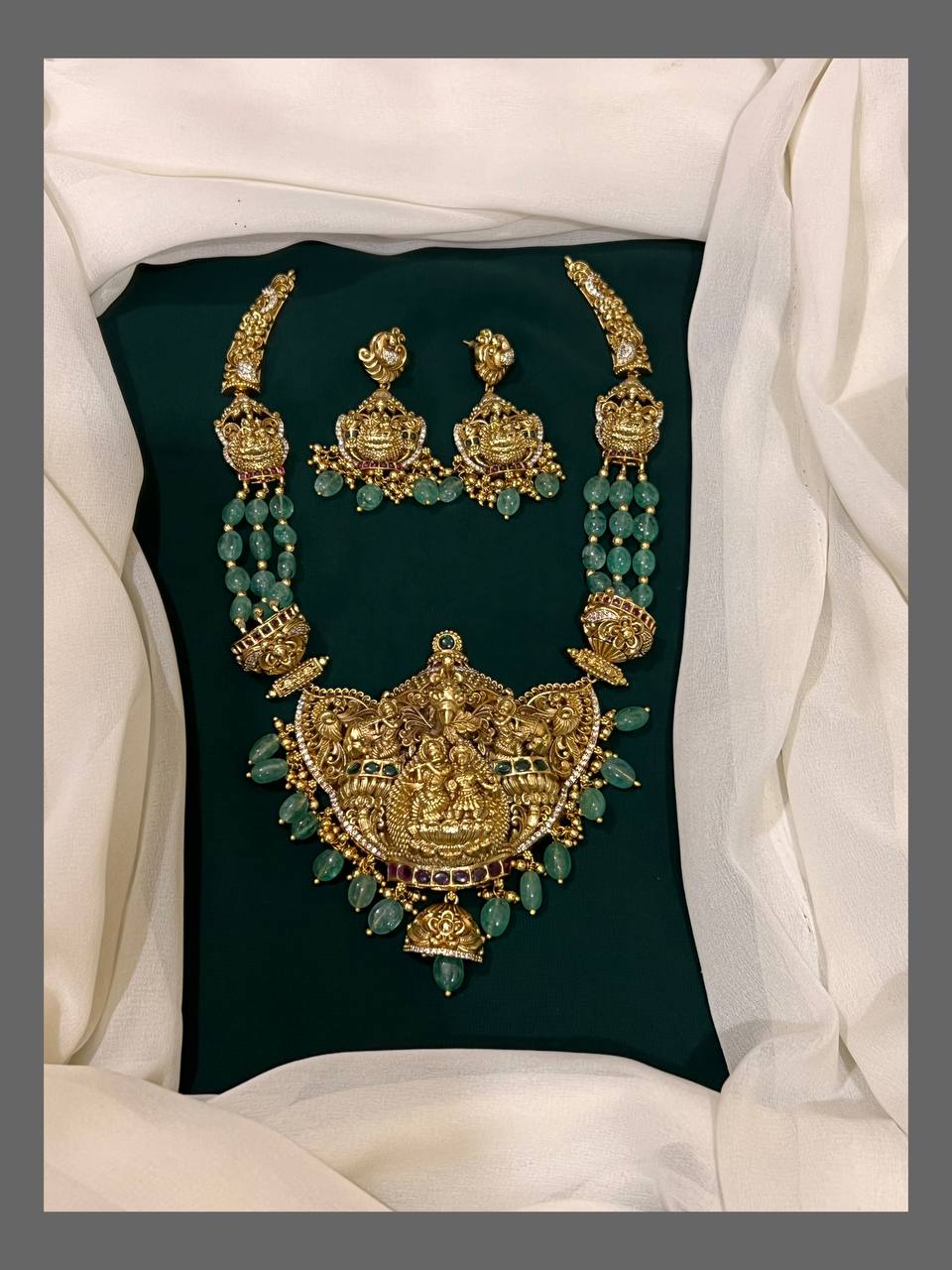 Radha Krishna Kante set With Emeral Pearl In Nakshi - NN00353