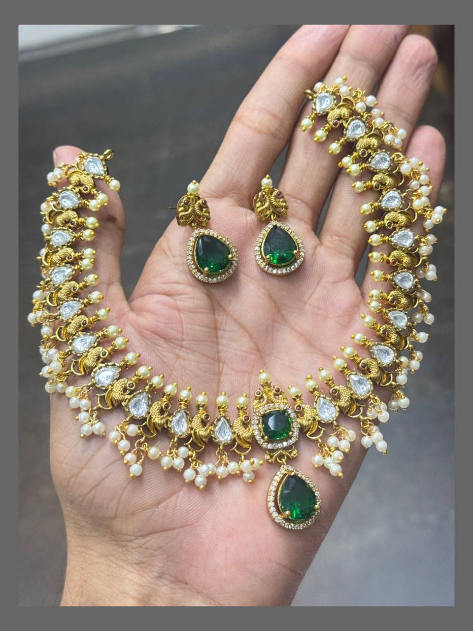 Beautiful Emerald Necklace With Pearl In Nakshi - NN00355