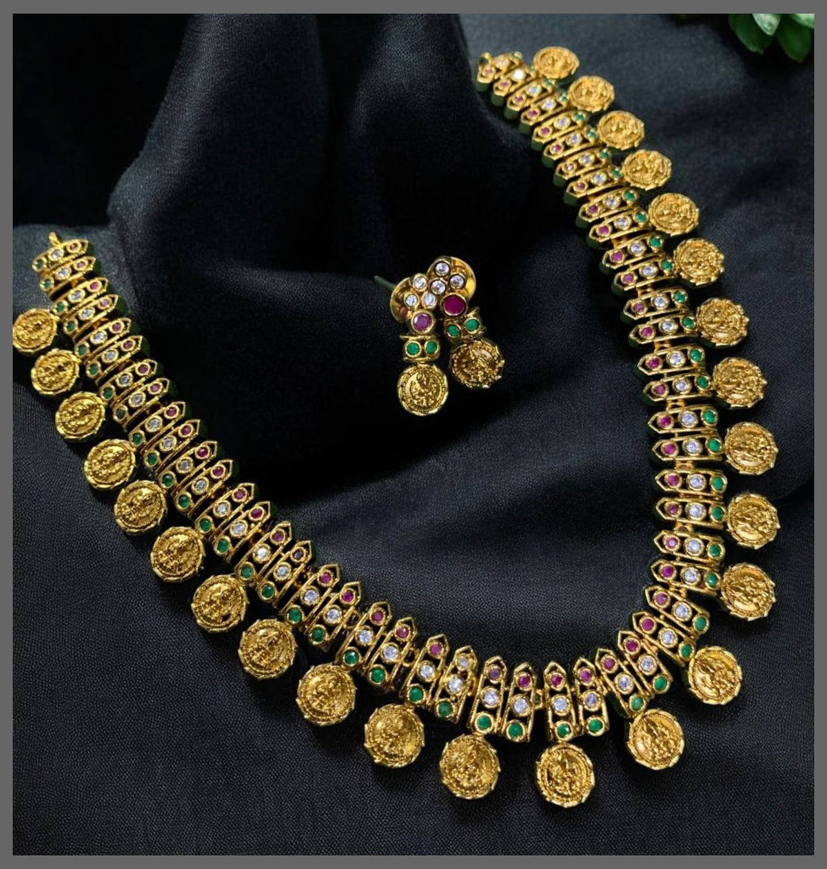 MultiColor Necklace In Nakshi - NN00356