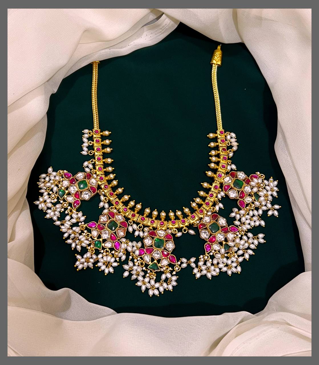 Guttipusalu With Multi Flower Necklace - KN00452