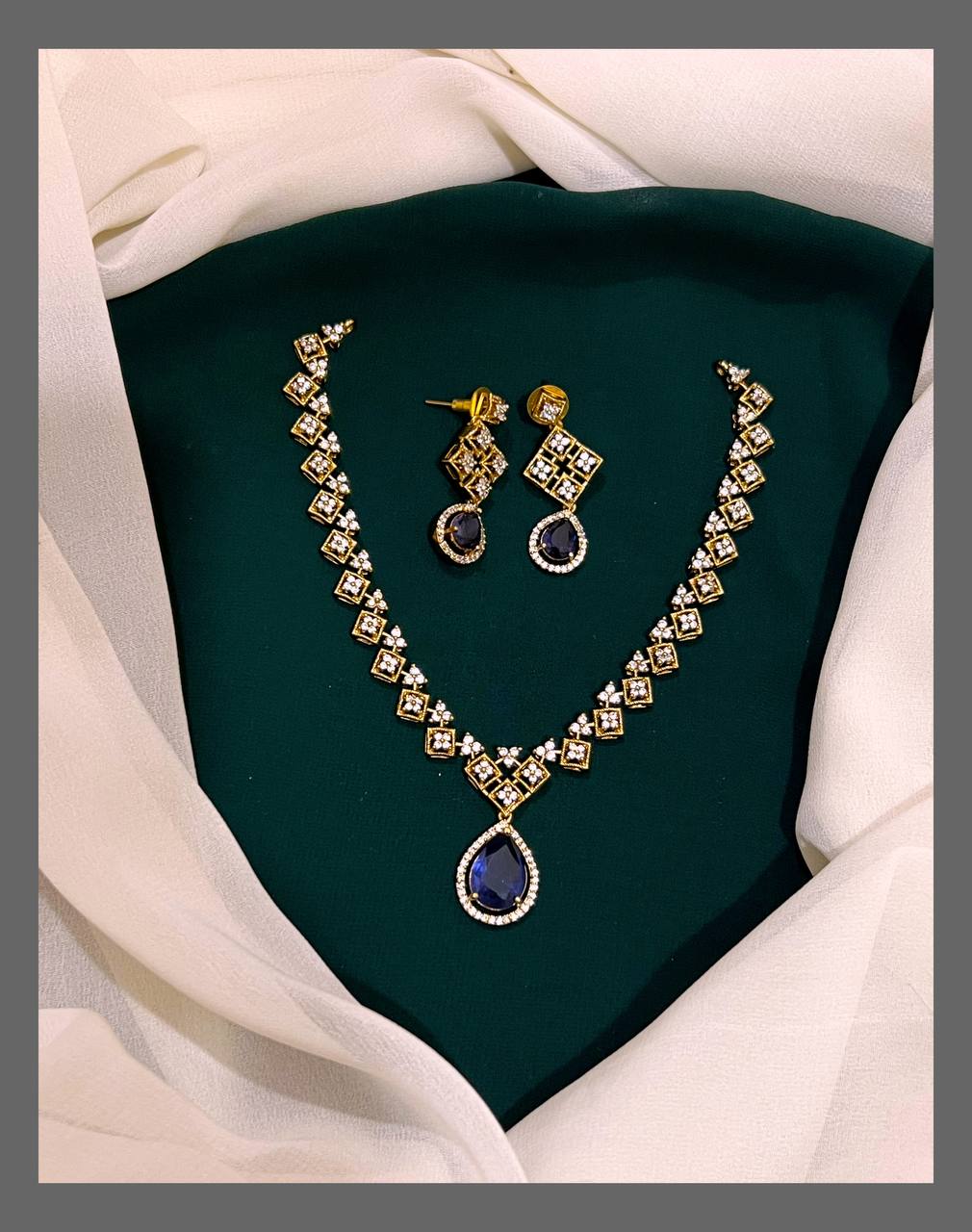 Purple Victorian Necklace - VN00116