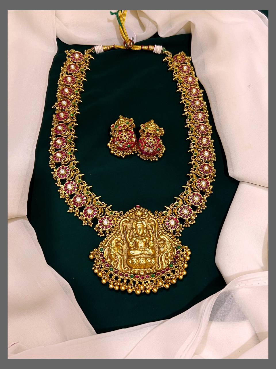 Kempu Bottu Haram With Lakshmi In Nakshi - NH00244