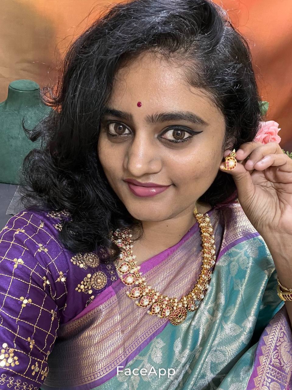 Jadau Mango Necklace With Screw Back Studs - KN00471