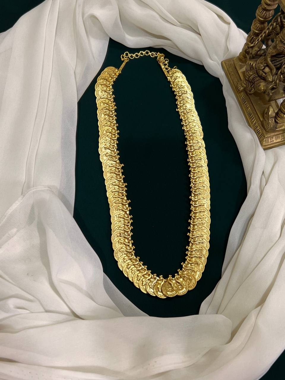 Peacock and Lakshmi Kasu Haram - NH00261