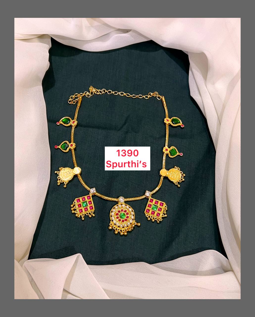 Beautiful antique Necklace in Nakshi - NN00450