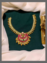 Beautiful Necklace With Kundan Pendent - KN00482