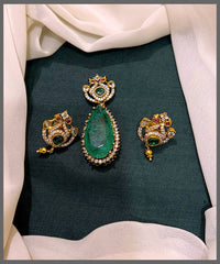 Peacock Victorian Pendant - VP006