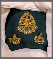 Lakshmi Pendent in Kundan - KP00178