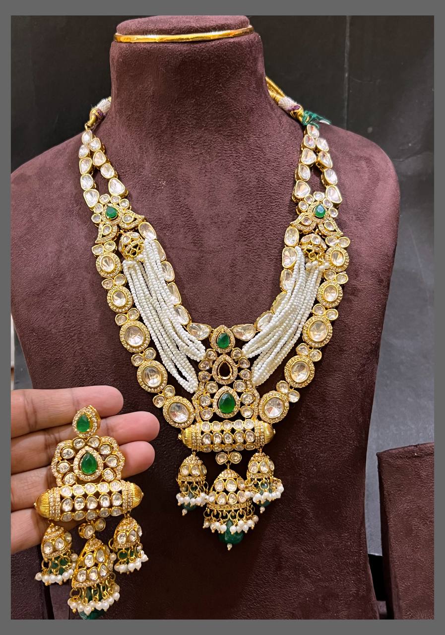 Moissanite with Emerald Stone Haram in Kundan - KH00319