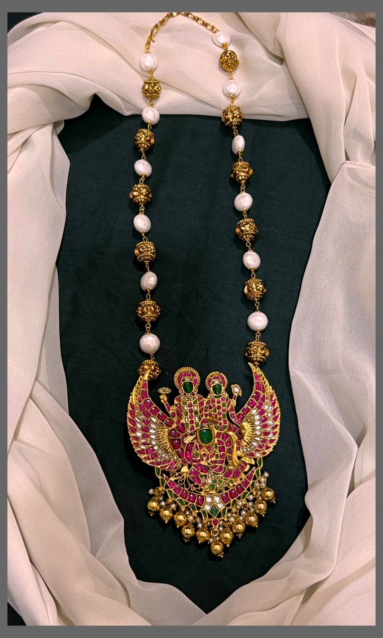 White and Gold Pearl Haram With Lord Vishnu Kundan Pendant - PB00427