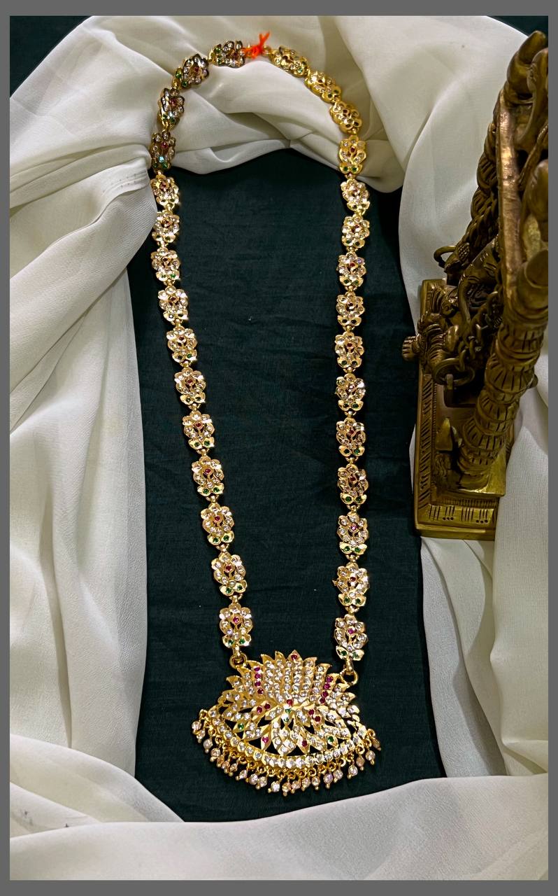 White Lotus Pendant Haram in Nakshi - NH00350